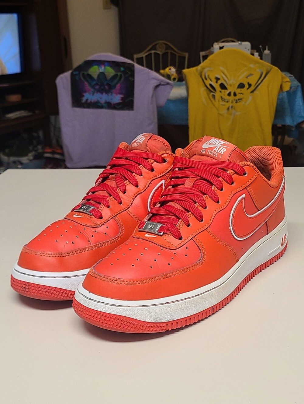 Nike Air Force 1 07 Low Picante Red casual low top sneakers size 9.5